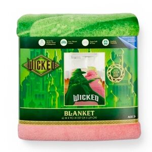 WICKED Plush Blanket Green Pink Elphaba Glinda 62 x 90 Soft Microfiber NEW NWT